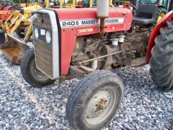Massey Ferguson 240S Utility Tractor, Diesel - 4