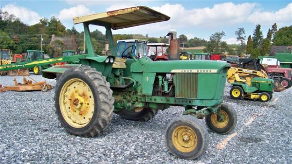 John Deere 3020 Wide Front Farm Tractor,