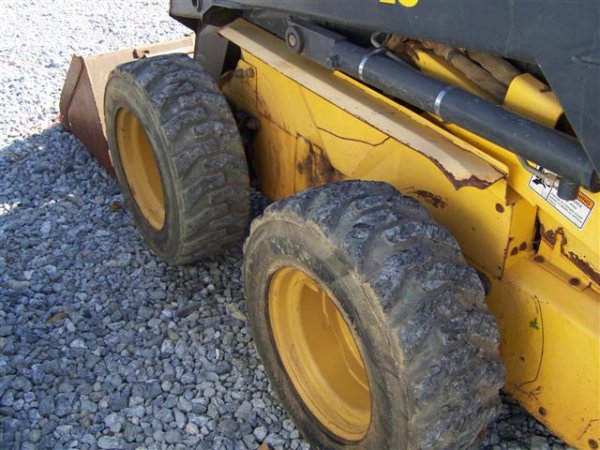 New Holland LS170 Skid Steer Loader with OROPS - 5