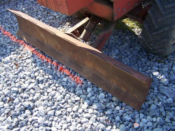 Ditch Witch 3700DD Ride On Trencher - 10
