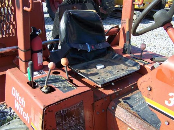 Ditch Witch 3700DD Ride On Trencher - 8