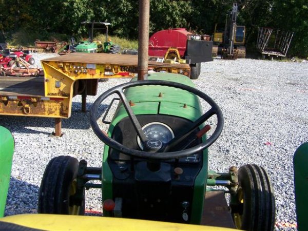 John Deere 2950 Farm Tractor, Fenders - 6