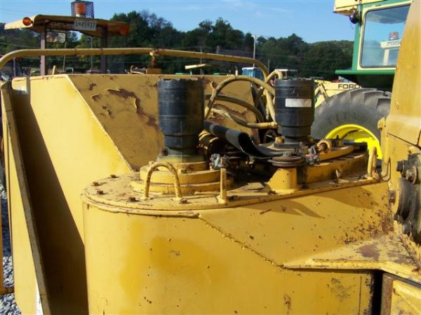 Vermeer 1250 Tow Behind Wood Chipper, Diesel - 10