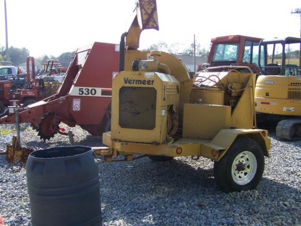 Vermeer 1250 Tow Behind Wood Chipper, Diesel - 2