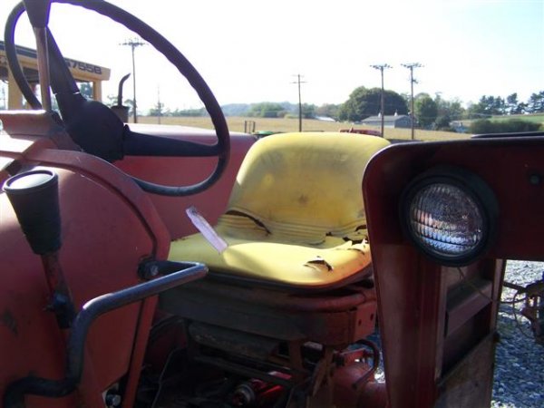 International 656 Farm Tractor with Loader, Fender - 8