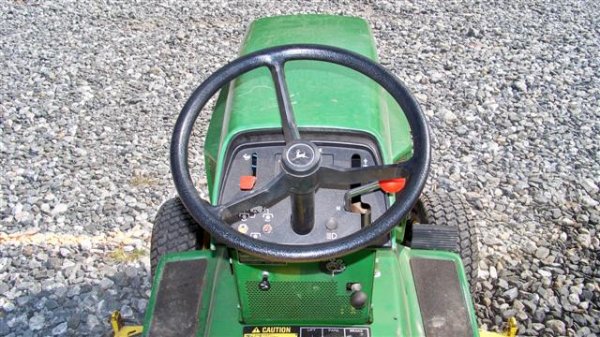 John Deere 316 Lawn & Garden Tractor, Front Hyd - 6