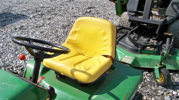 John Deere 316 Lawn & Garden Tractor, Front Hyd - 8