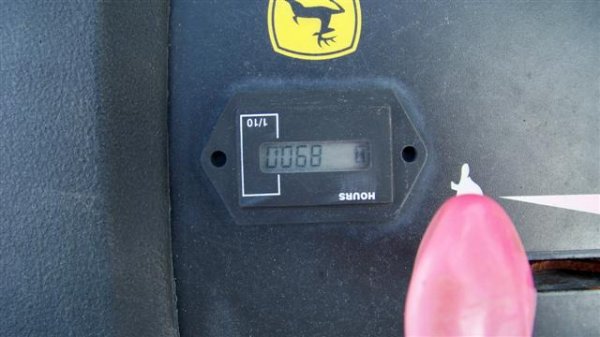 John Deere 757 Ztrack O Turn Mowers, Gas - 10