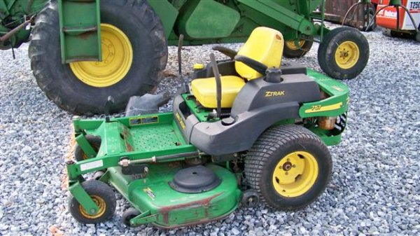 John Deere 757 Ztrack O Turn Mowers, Gas - 2