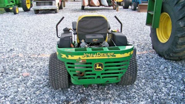 John Deere 757 Ztrack O Turn Mowers, Gas - 4