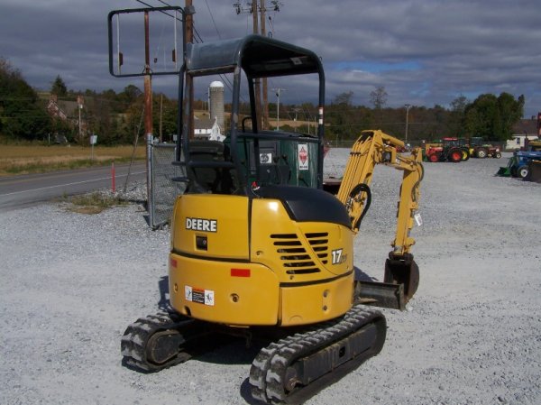 John Deere 17 ZTS Mini Excavator with OROPS - 7