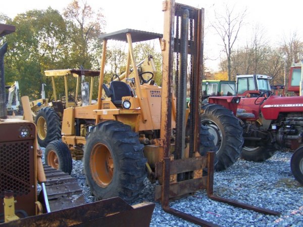 Case 584 Rough Terrain Fork Lift, 4' Forks, ORO