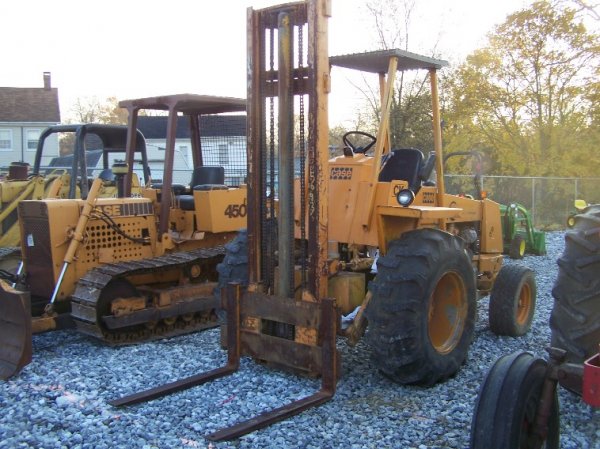 Case 584 Rough Terrain Fork Lift, 4' Forks, ORO - 3
