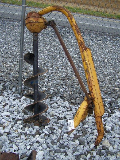 1035 Danuser 3pt Post Hole Digger for Tractors w/ 9"