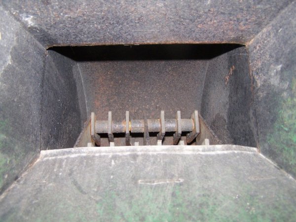 Might Mac Brush Chipper with Gas Engine - 3
