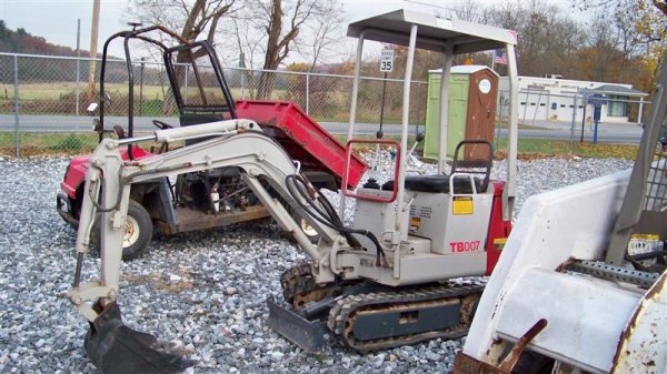 Takeuchi TB007 Mini Excavator with OROPS - 2