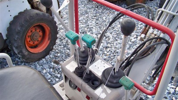 Takeuchi TB007 Mini Excavator with OROPS - 9