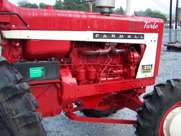 International 1206 4x4 Farm Tractor Restored - 10