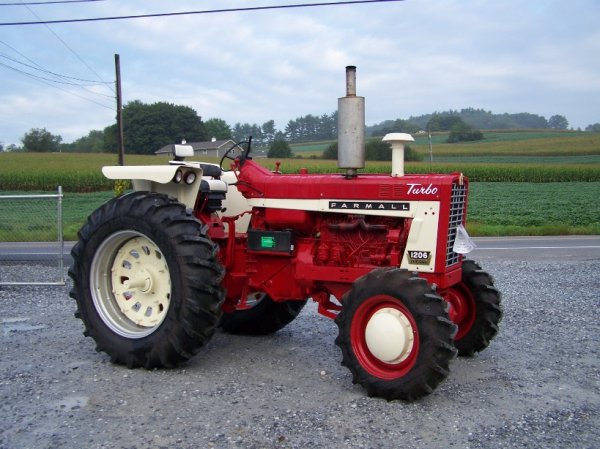International 1206 4x4 Farm Tractor Restored