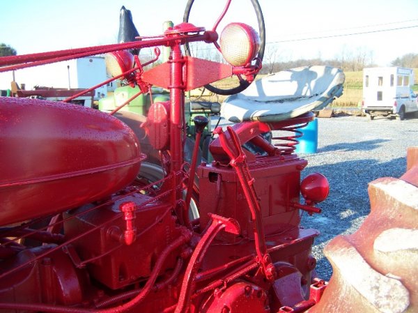 Farmall Super MTA Narrow Front Antique Tractor - 9