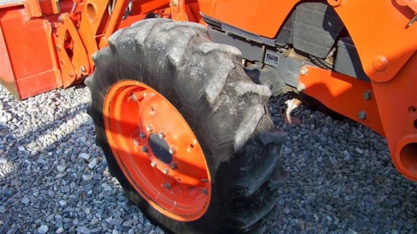 Kubota M8540 4x4, Cab, Loader, 664 Hours, Hyd Shu - 10