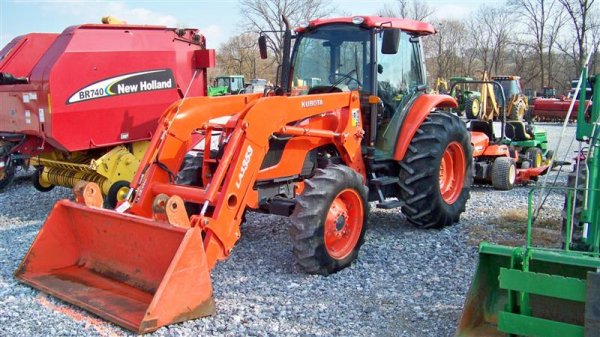 Kubota M8540 4x4, Cab, Loader, 664 Hours, Hyd Shu - 2