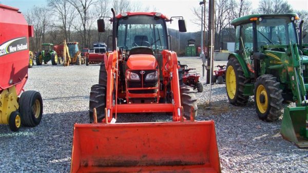 Kubota M8540 4x4, Cab, Loader, 664 Hours, Hyd Shu - 3