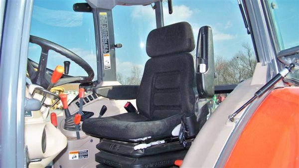 Kubota M8540 4x4, Cab, Loader, 664 Hours, Hyd Shu - 7