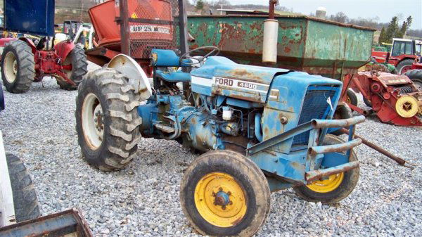 Ford 4600 Farm Tractor with ROPS: Ford 4600 Farm Tractor with ROPS, Shows 1649 Hours, and 540 PTO. This is a due not miss event, you will not believe the Quantity or the QUALITY!!! This auction is to be held on our premises, on Monday