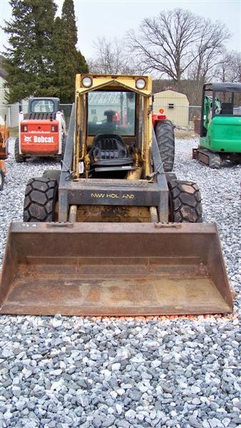 New Holland L785 Skid Steer Loader with OROPS - 3