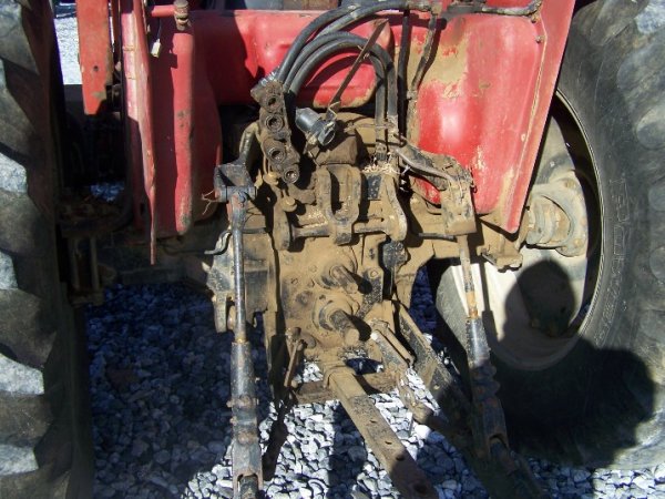 International 885 Farm Tractor with Loader - 5