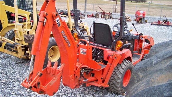 Kubota BX24 4x4 Compact Tractor Loader Backhoe - 5