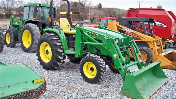 John Deere 4710 4x4 Compact Tractor with Loader: Nice 2003 John Deere 4710 4x4 Compact Tractor with 460 Loader, 294 Hours, 48 Horsepower, Ehydro Trans, 72" Quick Attach Bucket, 3pt Hitch, 540 Shaft PTO, 1 Remote, and 17.5L-14 Rear tires. Serial # LV