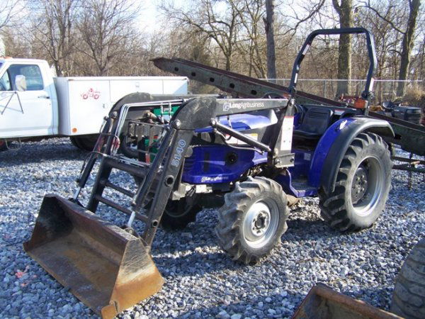 Long Land Track 300DTC 4x4 Tractor with Loader: Long LandTrack 300DTC 4x4 Compact Tractor with Loader, 513 Hours, 30 Horsepower, Left Hand Reverser, 2 Remotes, 3pt Hitch with 540 Shaft PTO, and 12.4-24 Rear Tires. Serial # 300B00195 Stock #39857 Th
