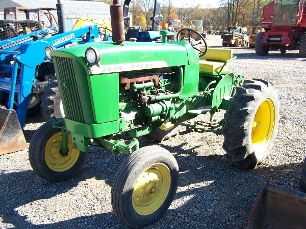 JOHN DEERE 1010 STANDARD TRACTOR W/ 1300 HRS. NICE: JD 1010 RS Tractor, Ser # R522109, Tractor has 1300 original hours, one of a kind quality!!!!!!!!!!! Runs and drives perfect. Lot # 12340