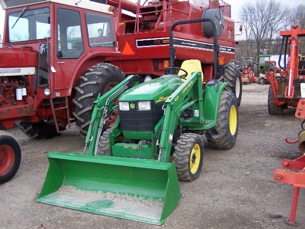 JOHN DEERE 4310 COMPACT TRACTOR 4X4 W/LOADER