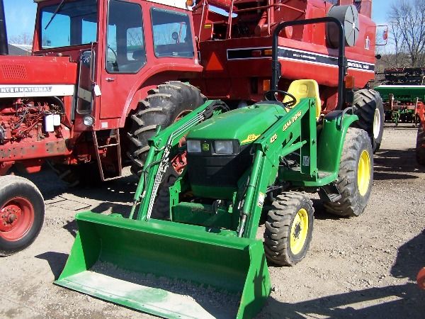 JOHN DEERE 4310 COMPACT TRACTOR 4X4 W/LOADER - 3