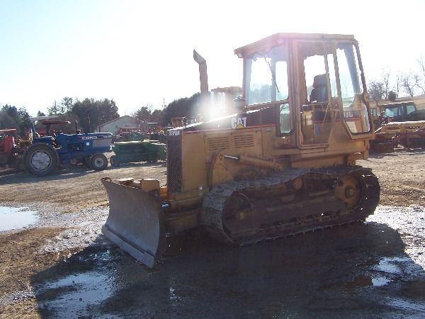 Cat Caterpillar D3C Series 3 Bull Dozer w/ Cab & He - 2