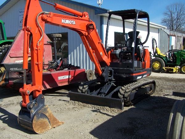 Kubota KX-71-3 Mini- Excavator same as new 150 hou - 2