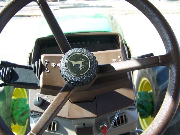 JOHN DEERE 6420 Tractor 4x4 w/ Cab 724.9 Hours!!!!! - 10