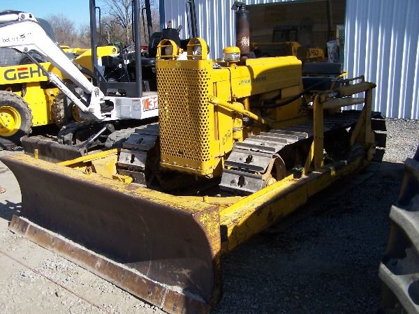 JOHN DEERE 420 2-Cylinder Dozer Very Nice Tractor - 2