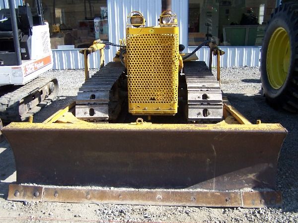 JOHN DEERE 420 2-Cylinder Dozer Very Nice Tractor - 3