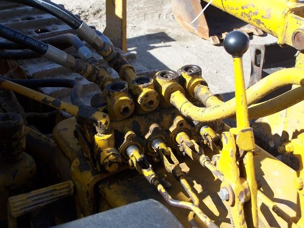 JOHN DEERE 420 2-Cylinder Dozer Very Nice Tractor - 7