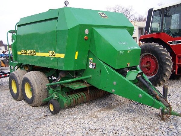 JOHN DEERE 100 Square Baler for tractor Nice!!!