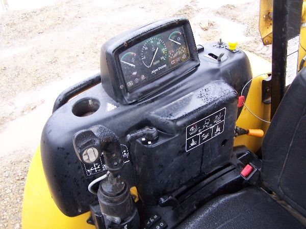JOHN DEERE 110 Tractor Loader Backhoe 900 hours - 8
