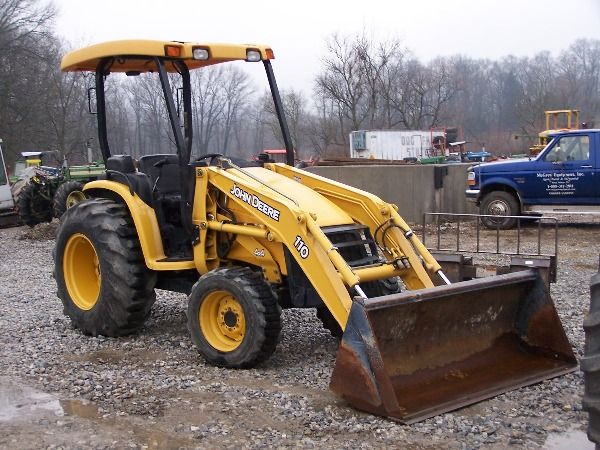 JOHN DEERE 110 Tractor Loader w/500 hours nice!!! - 10