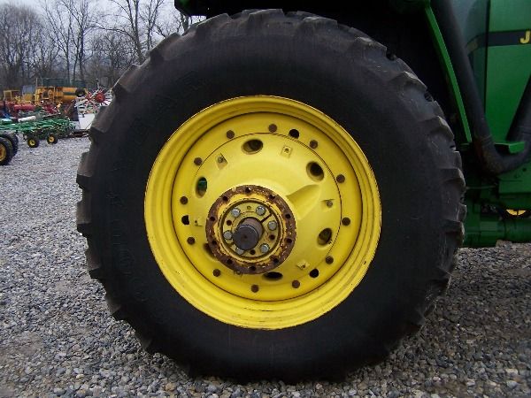 JOHN DEERE 4960 4x4 Tractor w/ Duals, Weights Nice - 4