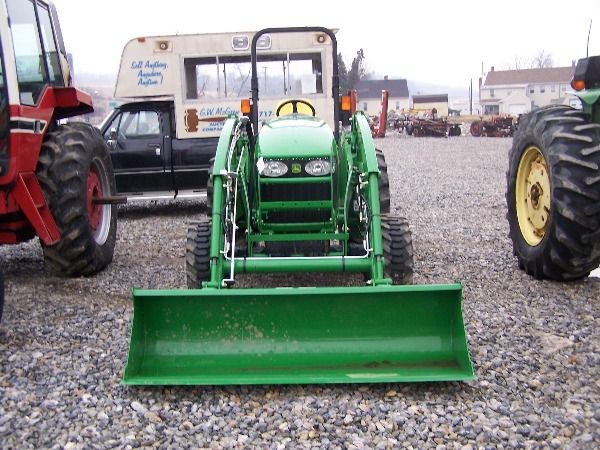 JOHN DEERE 4320 4x4 Compact Tractor w/ Loader 80 h - 2