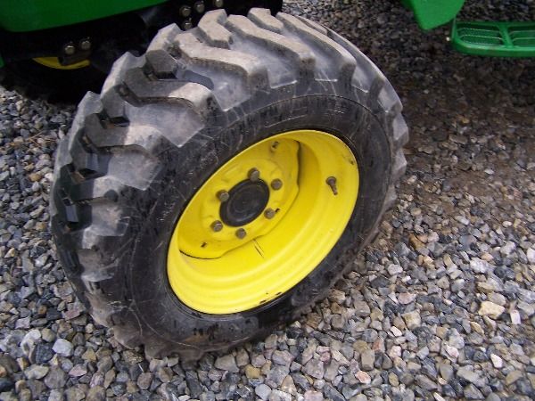 JOHN DEERE 4320 4x4 Compact Tractor w/ Loader 80 h - 6