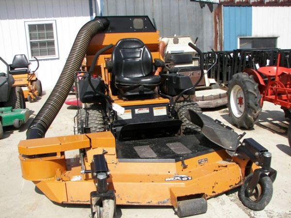 Like New Woods F21D Zero Turn Mower w/ Bagger!!!